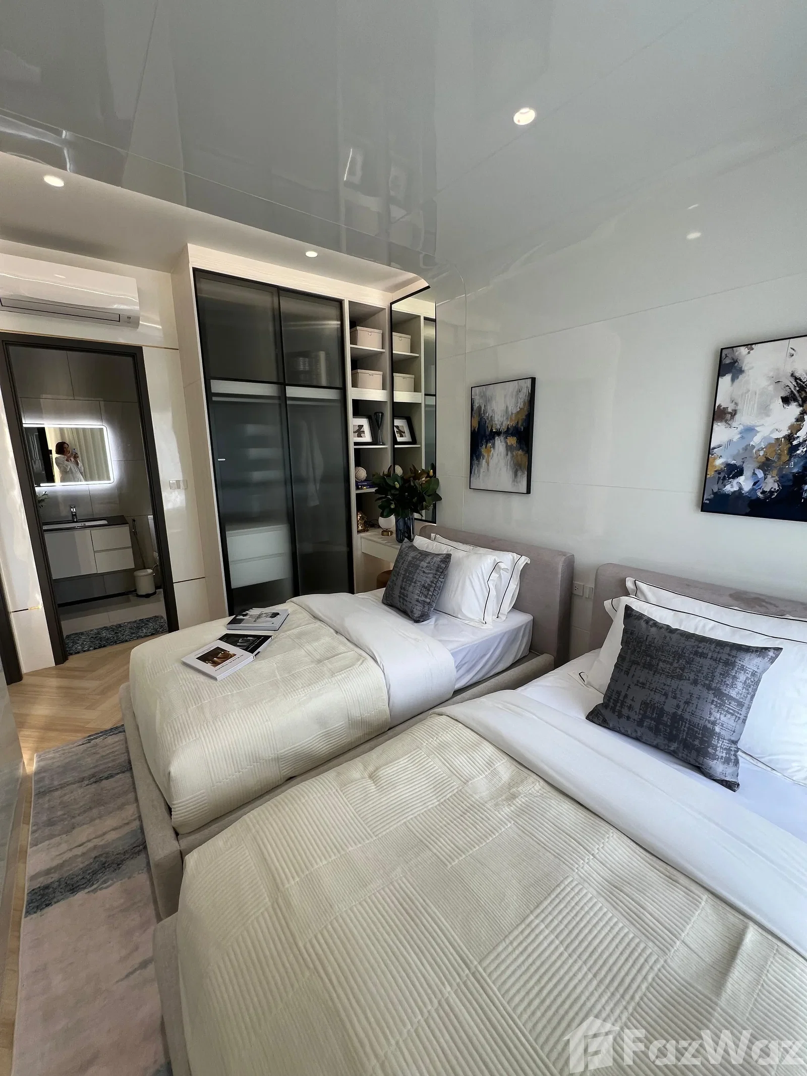 The Title Legendary 2 bedroom 2 bathroom 5349069 - image 2