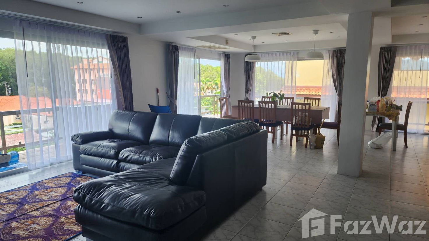 picture Seaview 2 Bedrooms Rawai Condo - 1/9