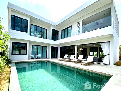 Houses for sale Wiset Road Phuket : 4 Bedroom Villa for sale in Rawai, Phuket