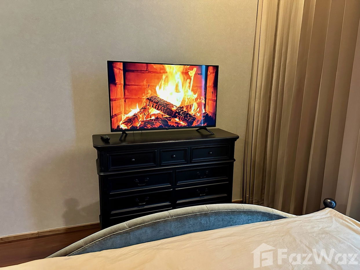 picture Fully-Furnished Stylish 1-Bedroom Condo on 22 floor. 1942305 - 9/13