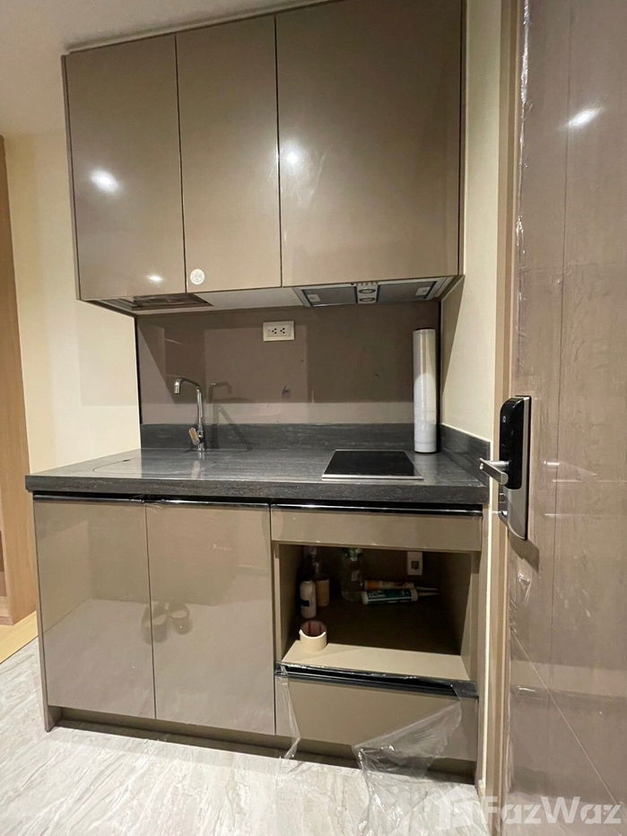 picture 1 bedroom 1915246 - 9/18