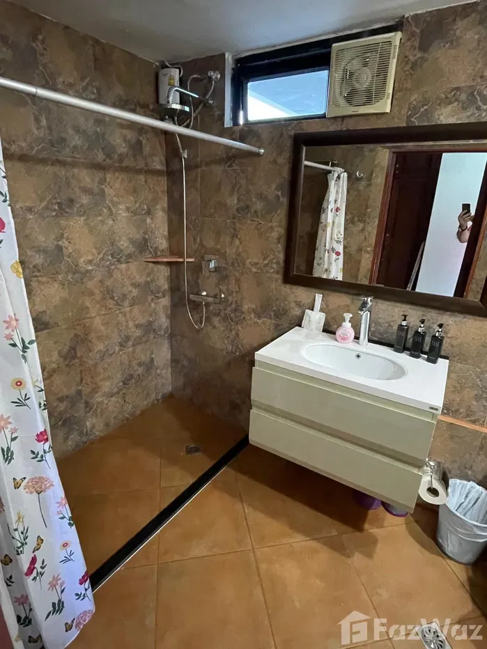 picture Oceanfront Luxury Patong Tower Condo For Sale - 28/51