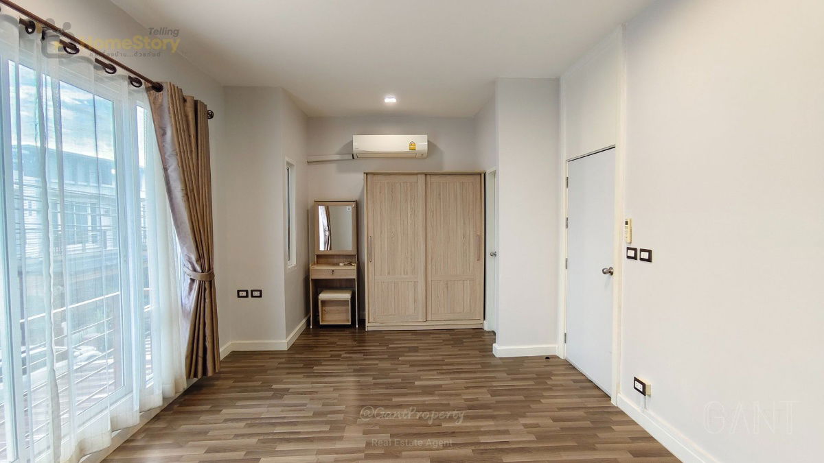 picture Very affordable, 2-story, 3-bedroom townhouse for sale, ready to move in, in Idea House Village, Sanambinnam, Soi Nonthaburi 42 (Gant-288). - 13/19