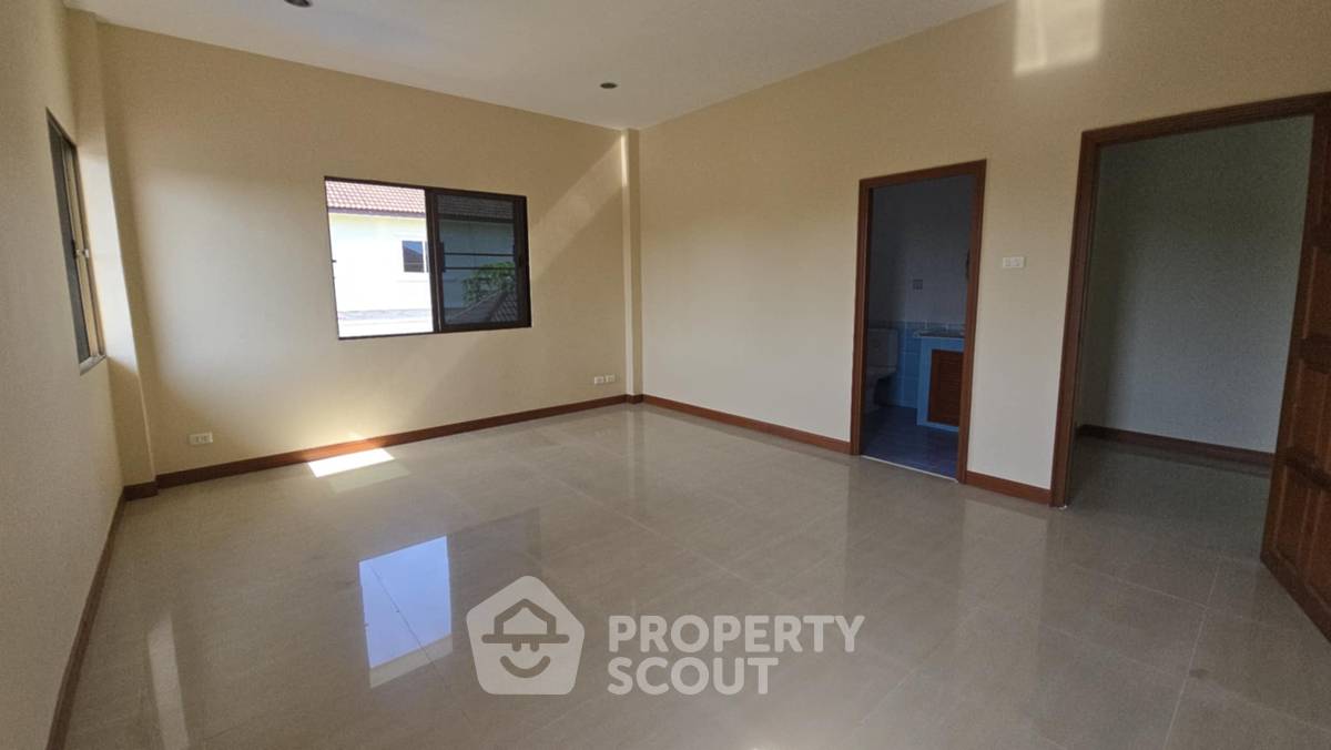 รูป วิลล่า 5-ห้องนอน ใกล้ อ่างเก็บน้ำมาบประชัน (ID 2250791) - รูปที่ 16/20