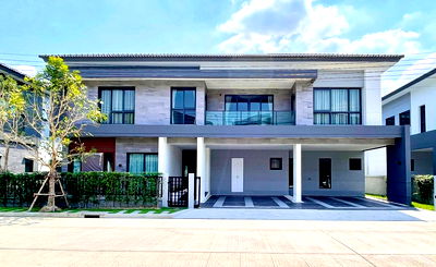บ้านเดี่ยวให้เช่า : บ้านให้เช่า เดอะ ซิตี้ บางนา .