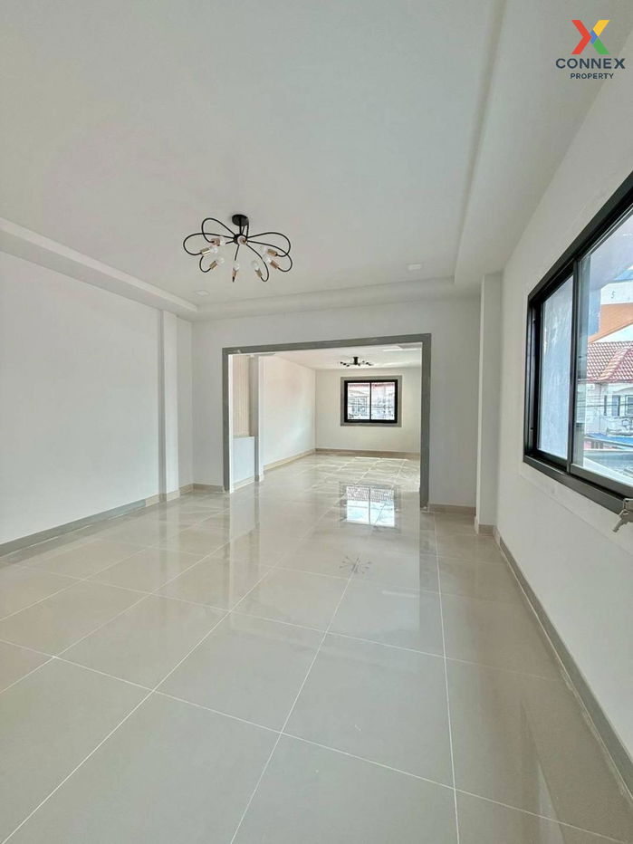 picture For Sale Townhouse/Townhome  , Piamsuk (Pak Kret Soi Wat Ku) , Bang Phut , Pak Kret , Nonthaburi , CX-127757 ✅ Live chat with us ADD LINE @connexproperty ✅  - 5/12