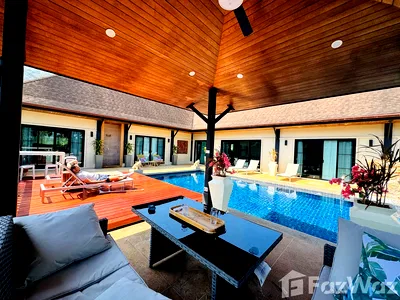 Houses for rent Muang Phuket Phuket : 4 Bedroom Pool Villa with big garden in Naiharn, Phuket 5619596