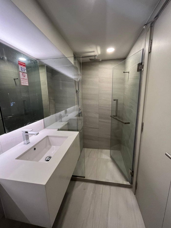 picture Park Origin Chula Samyan【𝐒𝐄𝐋𝐋 & 𝐑𝐄𝐍𝐓】🔥Modern loft-style room, fully furnished and equipped.🔥  Contact Line ID: @hacondo - 10/10