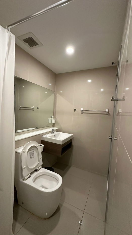 picture MRT rama 9 1 km. Free shuttle bus Condo Aspire Asoke - Ratchada ( Rental )  Price  19,000 Baht - 7/8