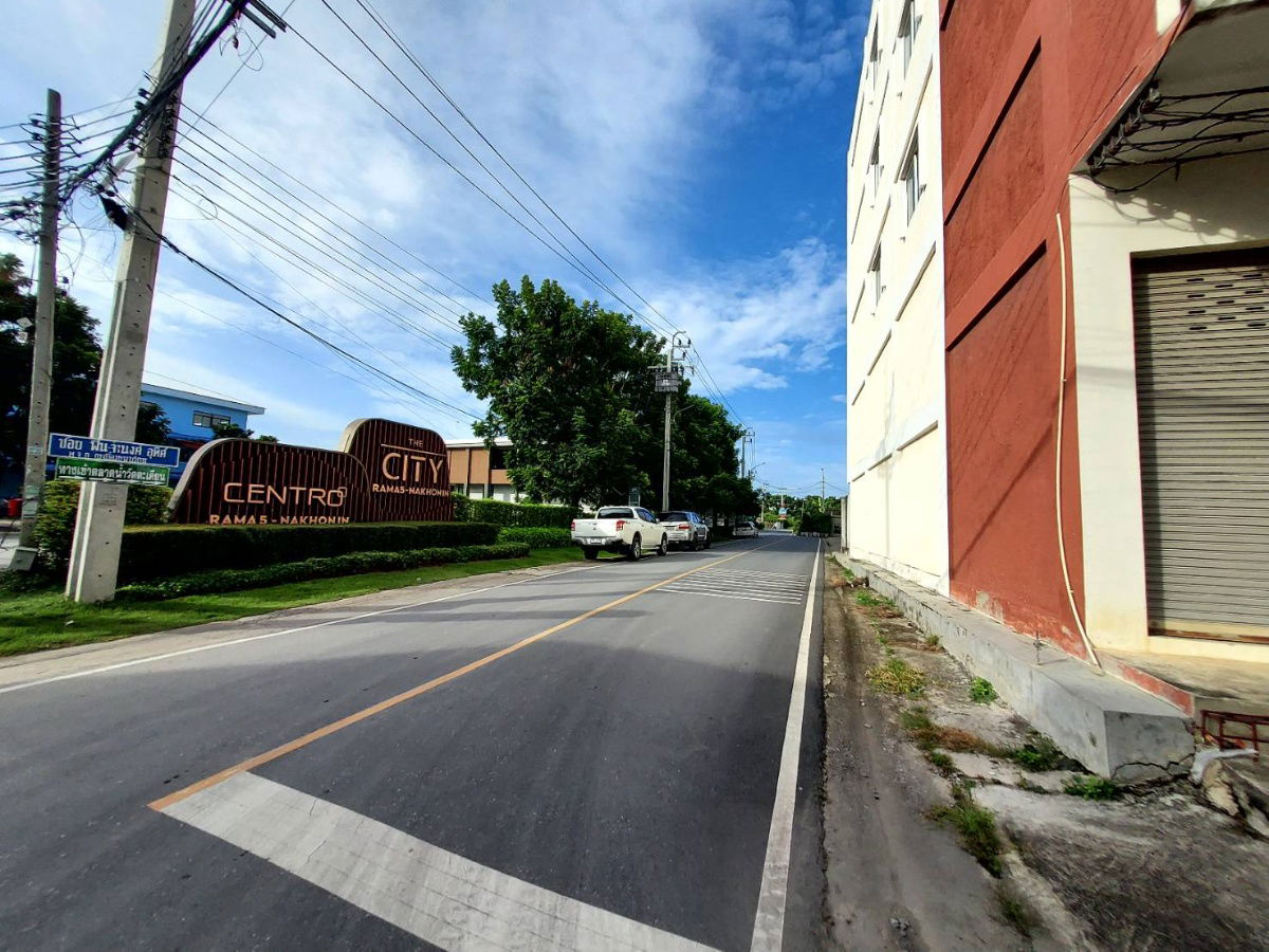 picture Commercial building for sale, 2 units (4 and a half floors) - 3/4