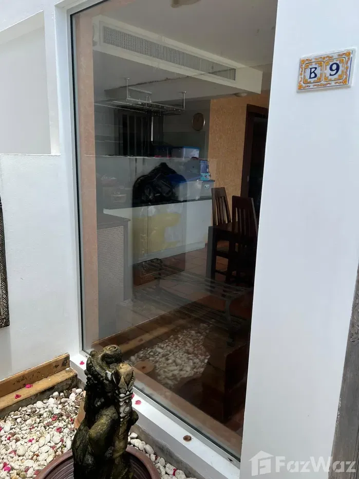 picture Stunning 2 Bed + Study Seaview Freehold Condo - 19/24