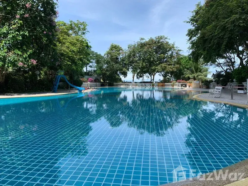 picture Fantastic priced Beachfront Sea view unit condo for Sale - 14/18