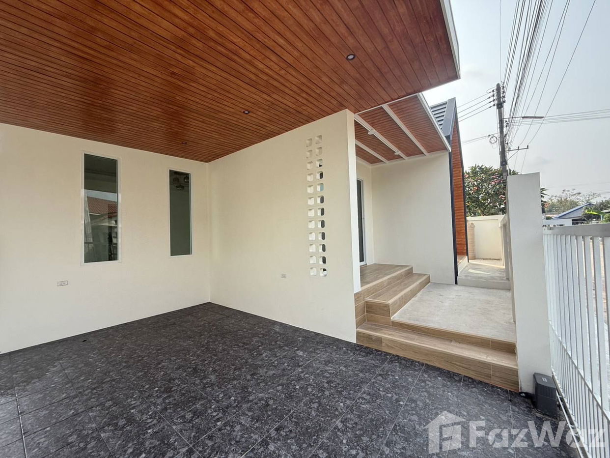 picture New single house at Phet Kanchan village for sale - 10/11
