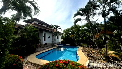 Houses for sale Prachaubkirikhan : 2 Bedroom Villa for sale at Manora Village I