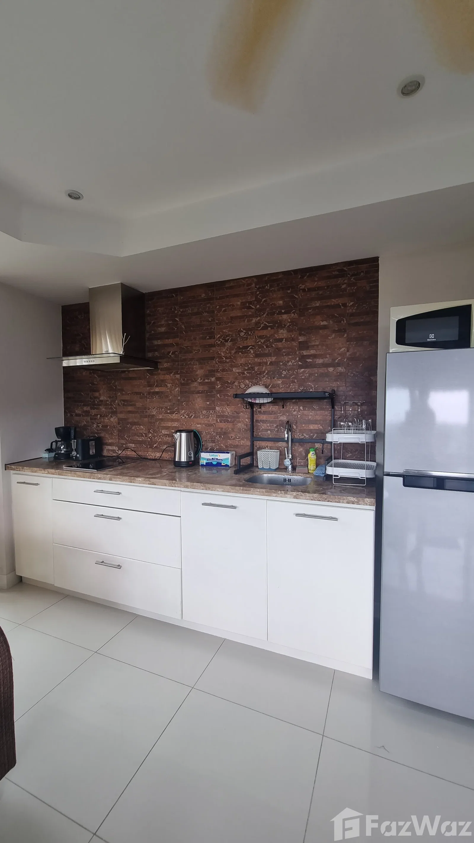 Seaview and Buddha hill view apartment 5368737 - image 3