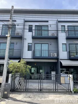 3 Bedroom Townhouse for rent at Baan Klang Muang Rama 9 - Onnut