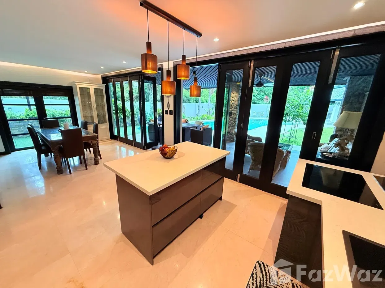 picture Rare 5-Bedroom Villa Near Hua Hin Town with Mountain Views - 12/44