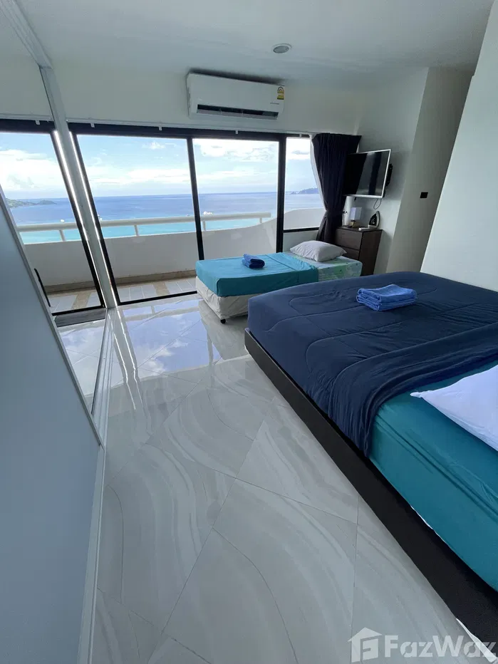 picture Oceanfront Luxury Patong Tower Condo For Sale - 19/51