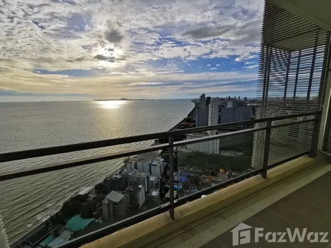 Beautiful unit with sunset