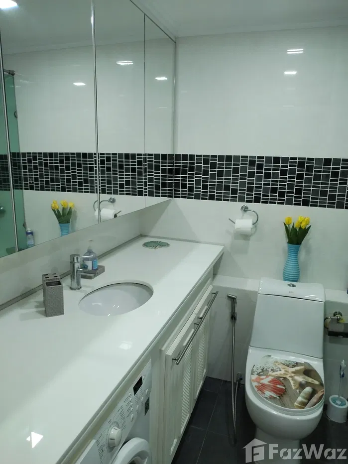 picture Step Into Serene Living: Jomtien Plaza Condotel - 25/30