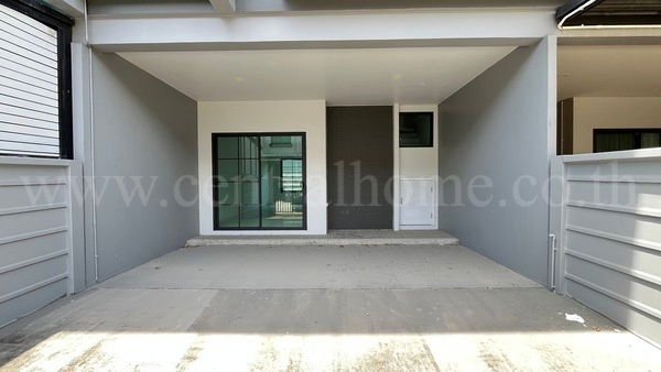 รูป ทาวน์เฮ้าส์ บริทาเนีย วงแหวน - จตุโชติ ราคาถูก ซื้อมาไม่เคยอยู่ - รูปที่ 2/14