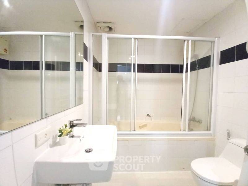 picture 1-BR Condo at The Waterford Park Sukhumvit 53 Condominium near BTS Thong Lor (ID 1221491) - 12/17