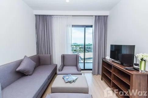 2 Bedroom Condo for rent at Dlux Condominium