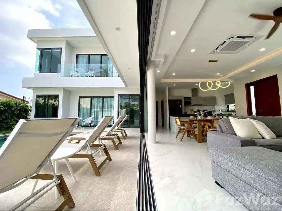 picture 4 Bedroom Villa for sale in Rawai, Phuket - 12/23