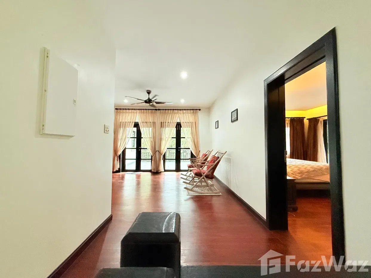 picture Rare 5-Bedroom Villa Near Hua Hin Town with Mountain Views - 29/44