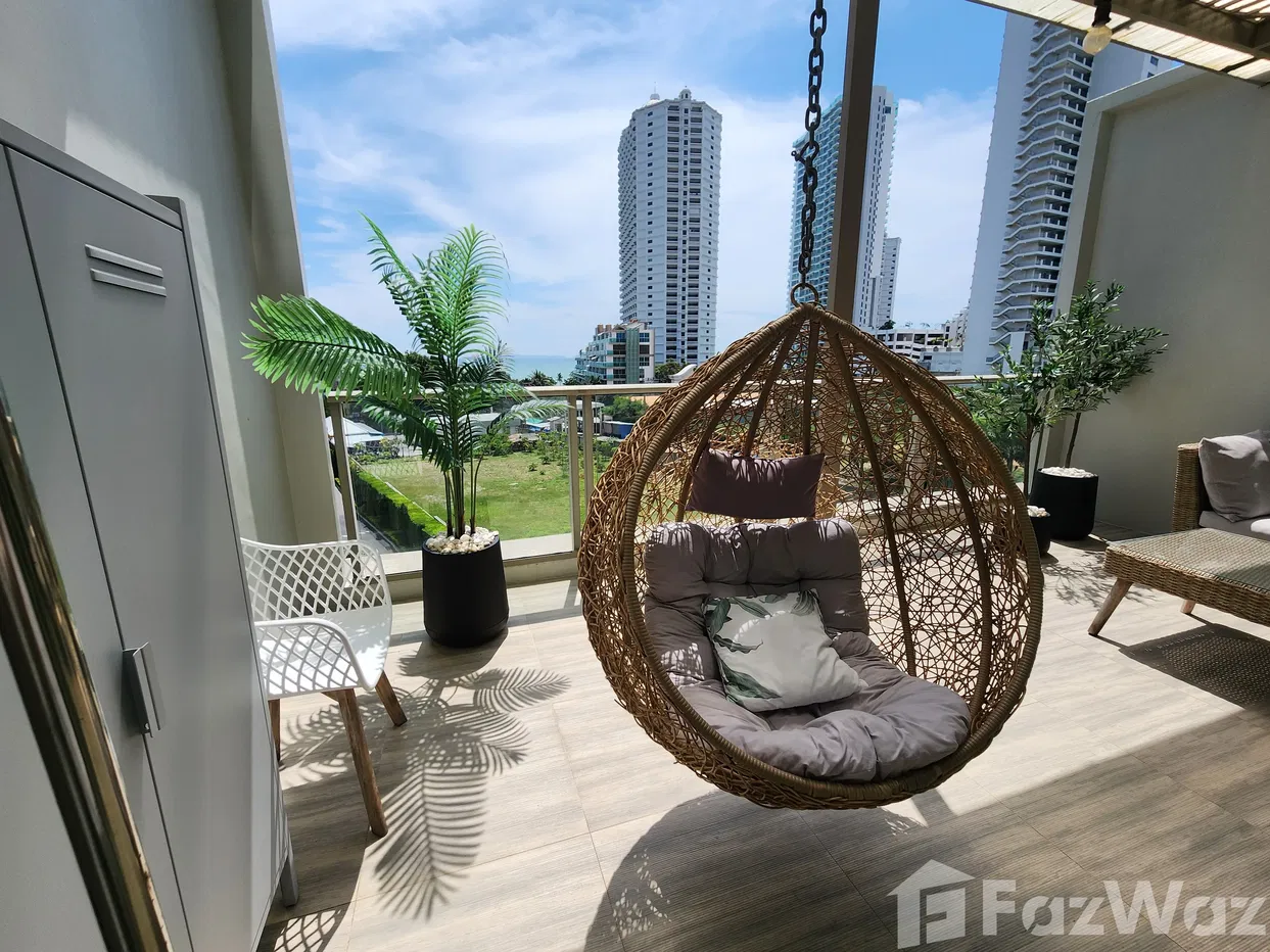 picture 1 Bedroom with Large Balcony at The Riviera Wongamat - 19/23