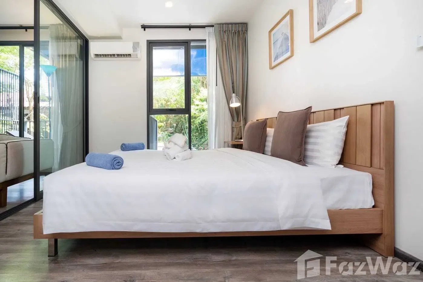 picture Foreign freehold1 bedroom condo for Sale at the Deck - 9/17