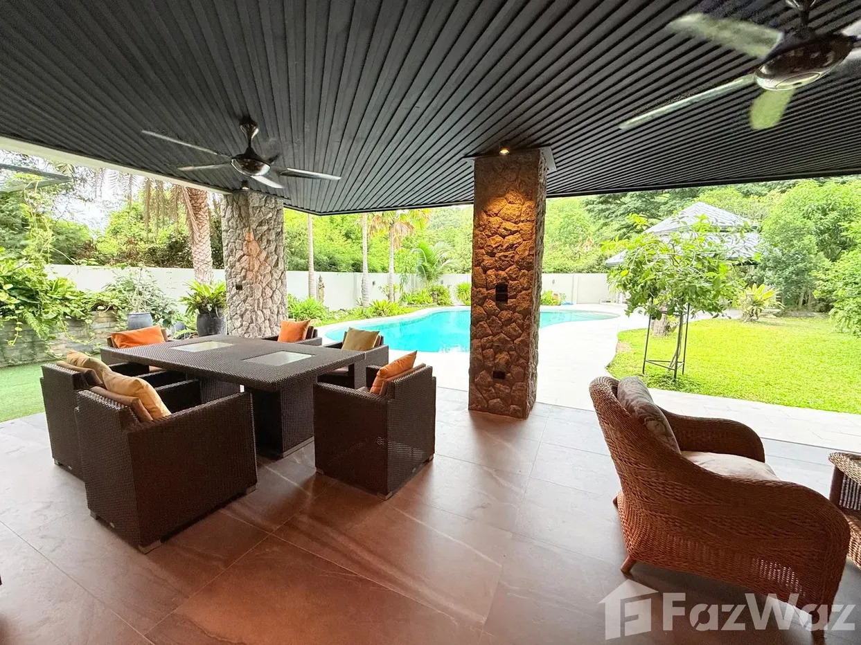 picture Rare 5-Bedroom Villa Near Hua Hin Town with Mountain Views - 10/44
