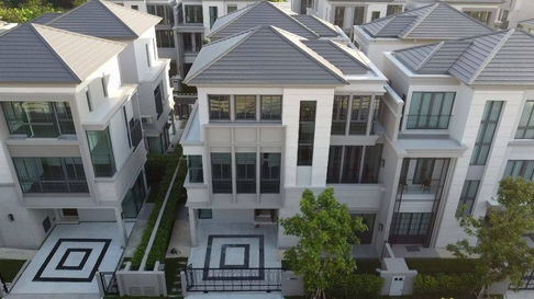 For rent: semi-detached house THE SONNE Srinakarin-Bangna, fully furnished, complete with furniture
