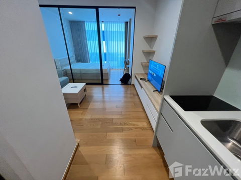 ขาย คอนโด 1 ห้องนอน ในโครงการ โนเบิล รีโว สีลม