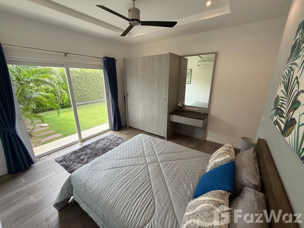 picture Spacious 3 bed 2 bath Home with Scenic Views and Privacy - 34/50