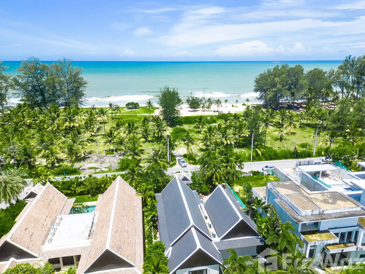picture Stunning beachfront penthouse with a private pool and 3 bed - 4/35