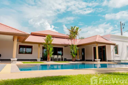 4 Bedroom with 4.5 Bathroom Pool Villa