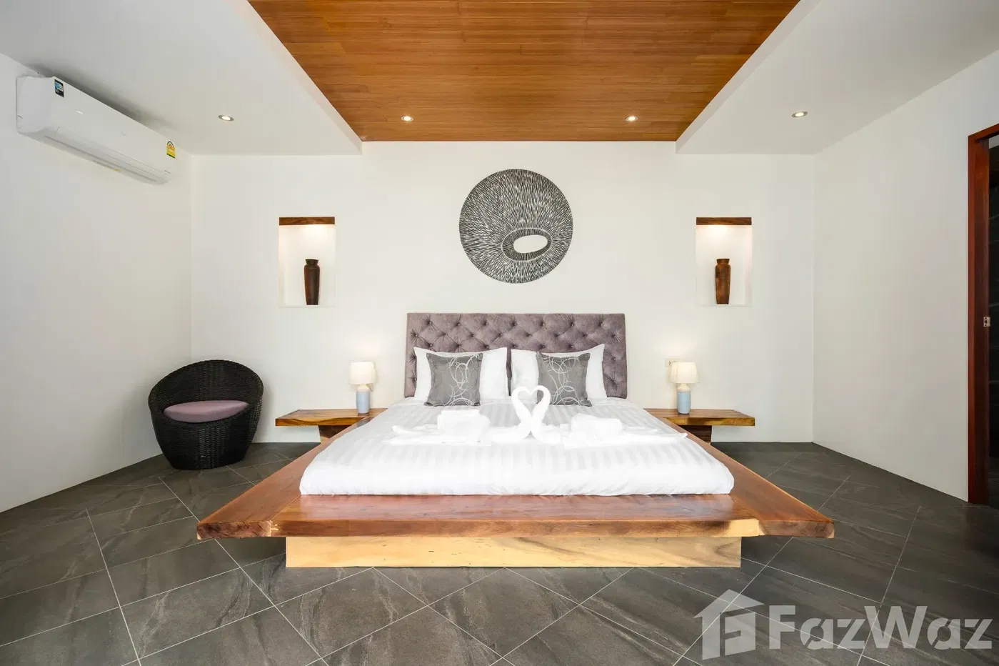 picture Real Estate of Royalty: 200 SqM Villa for Rent/Sale in Ang Thong! - 9/16