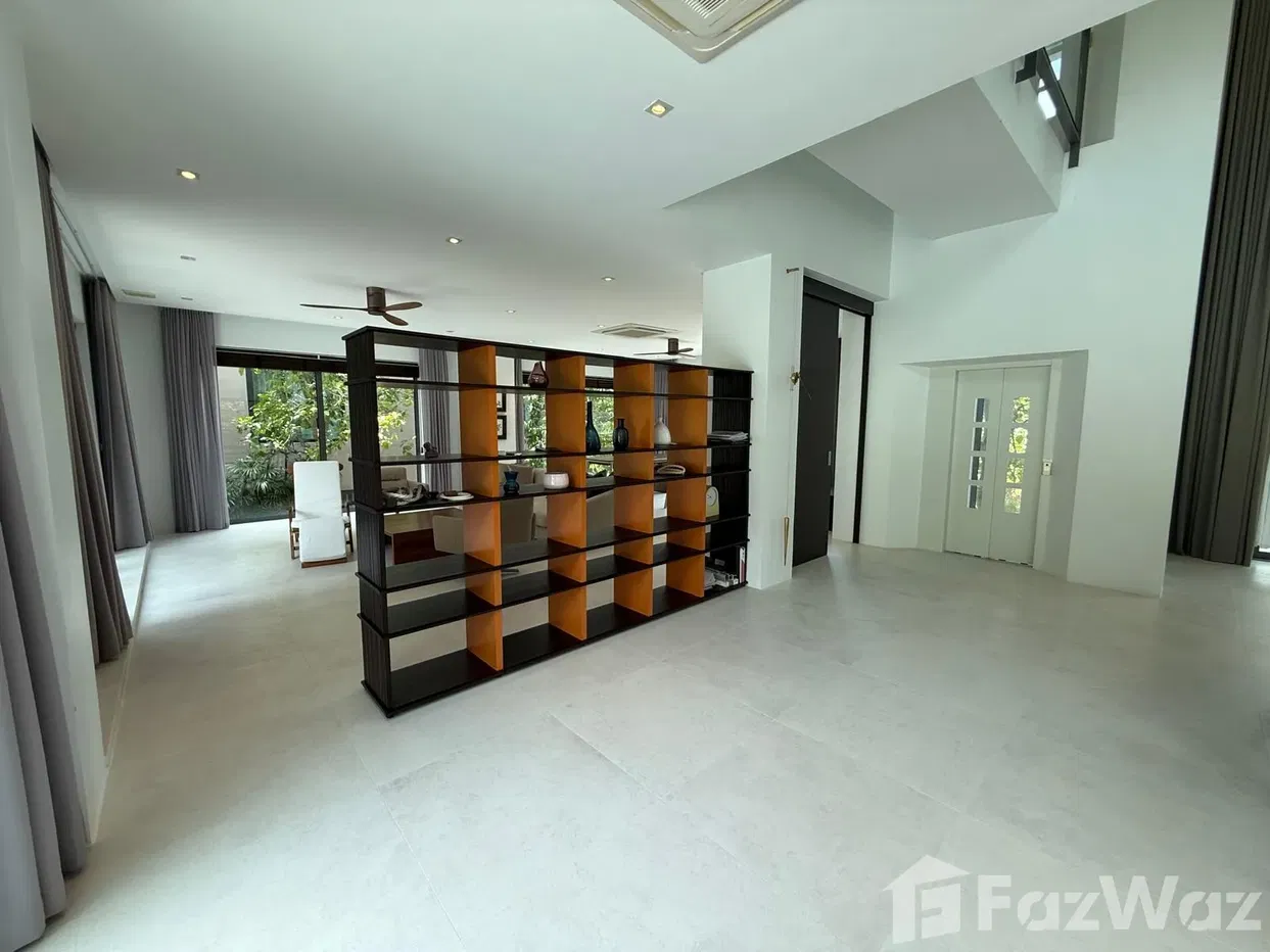 picture Exceptional 4-Storey Villa at Black Mountain Golf Resort - 30/83