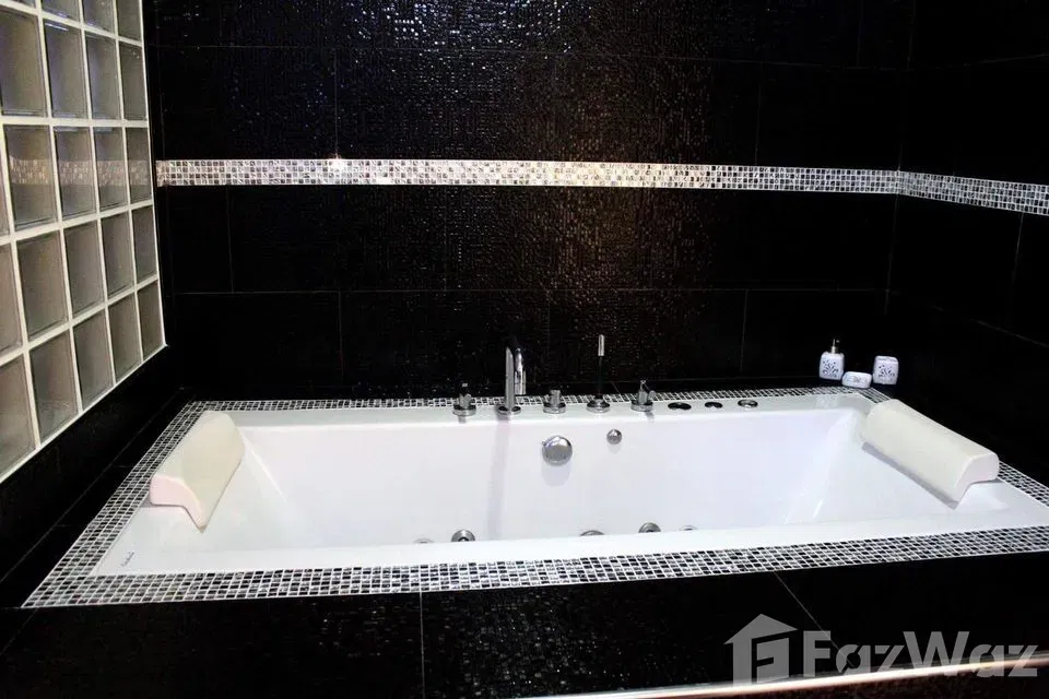 picture 3 Bedroom Villa for sale in Patong, Phuket - 19/33