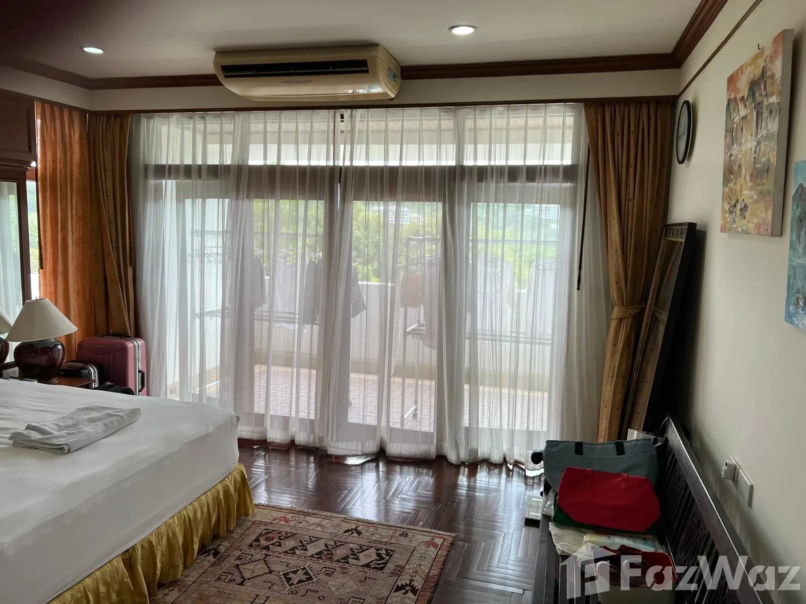 Golf-View 3 Bedroom Freehold Condo 5612859