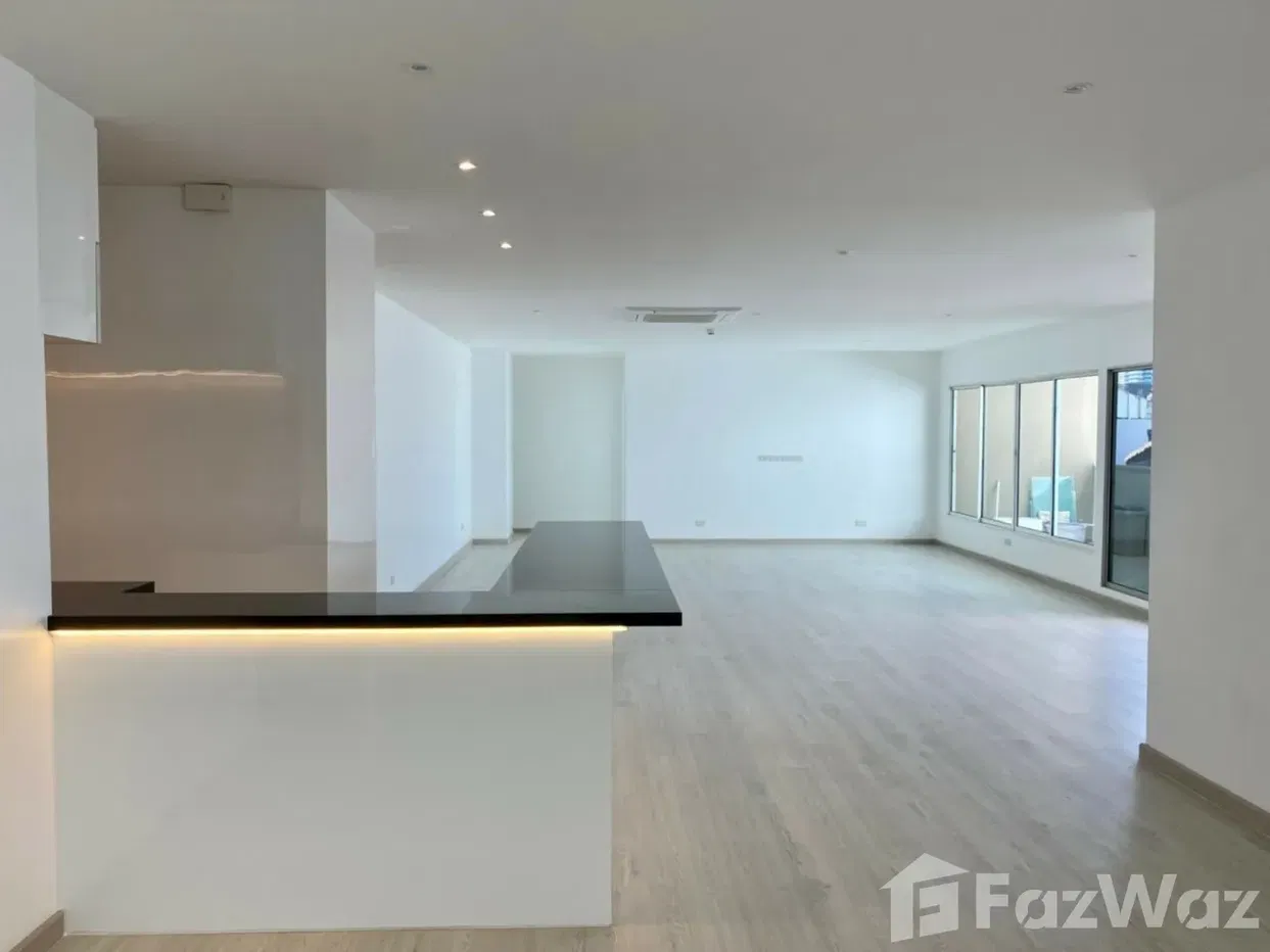 picture 2 Bedroom For Sale at Silom Condominium 1954168 - 8/13