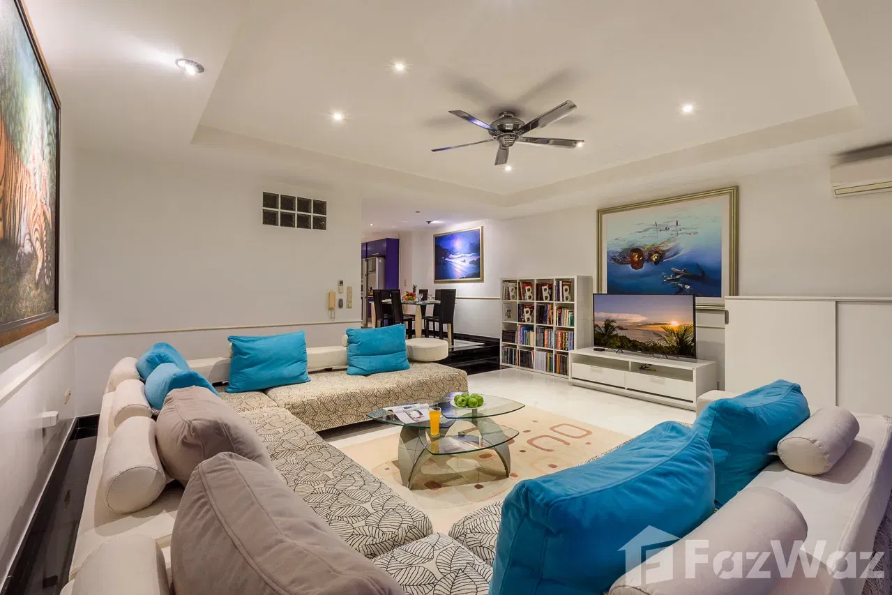 picture Stunning seaview townhouse with shared pool and garden. - 8/30