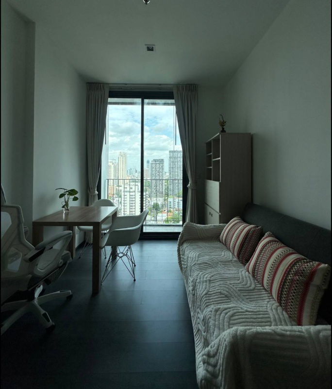 picture Condo for rent :    Edge Sukhumvit 23  ((BTS Asoke  )) MK-02  line @livingbkk - 2/9