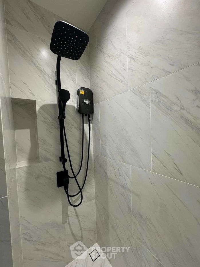 picture 1-BR Condo at Chapter Charoennakhorn - Riverside near BTS Krung Thon Buri (ID 2074416) - 22/28