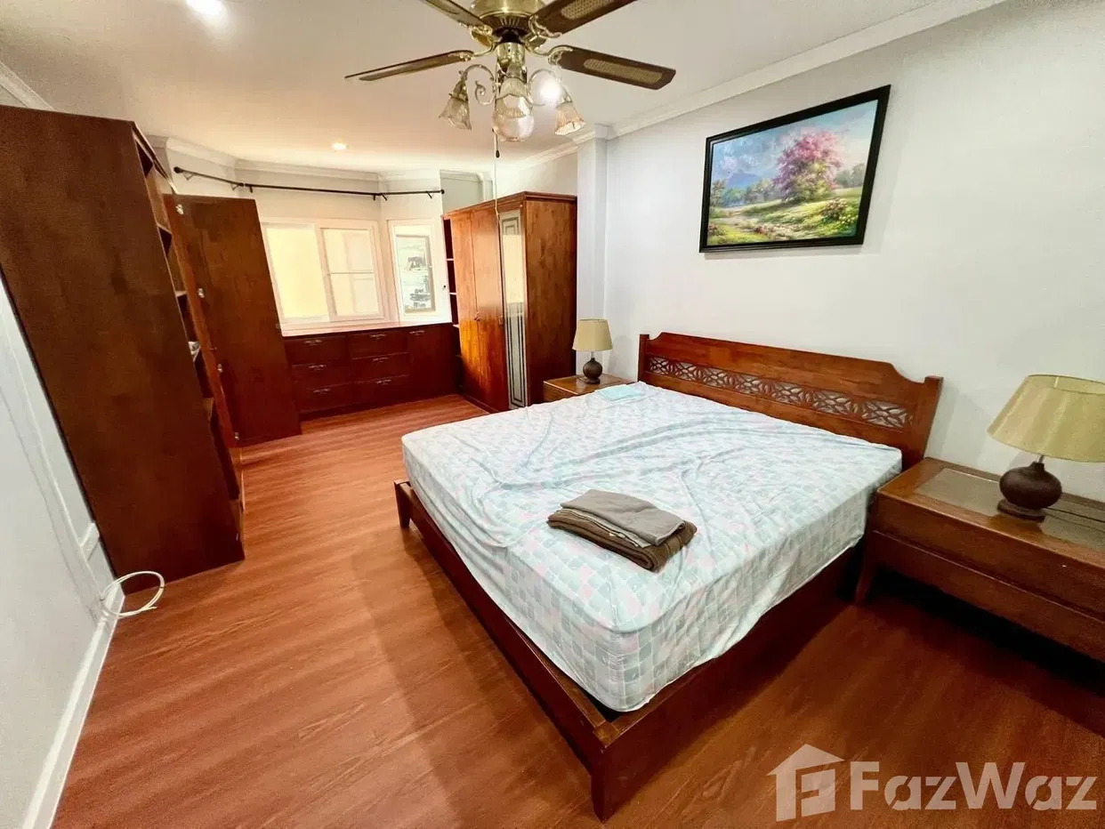 picture Park Village - 12/20