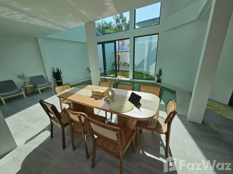 3 Bedroom House for rent in Talat Nuea, Phuket