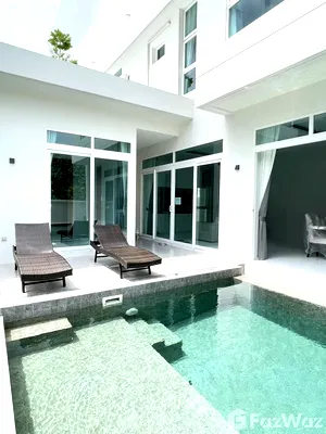 Houses for sale Vichitsongkram Road Phuket : 4 Bedroom Villa for sale in Kathu, Phuket