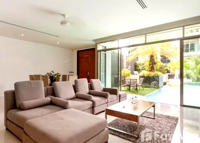 Houses for sale Wiset Road Phuket : Witness the Comfort & Modernity of this Splendid Rawai Villa!