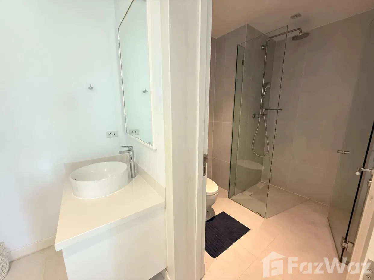 picture Exceptional 4-Storey Villa at Black Mountain Golf Resort - 60/83